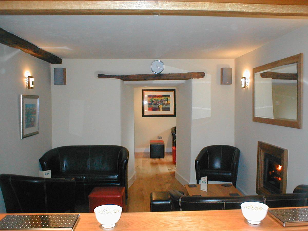 Castle Cottage Restaurant With Rooms Харлех Екстериор снимка